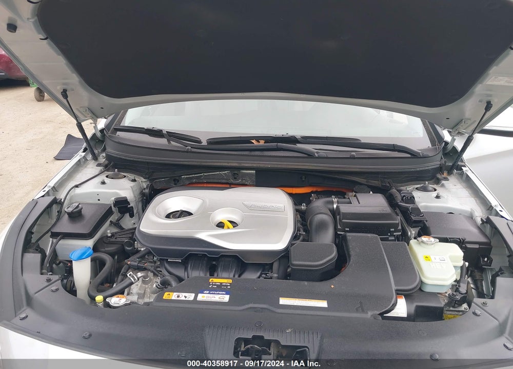 2016 HYUNDAI SONATA HYBRID SE VIN: KMHE24L15GA030199