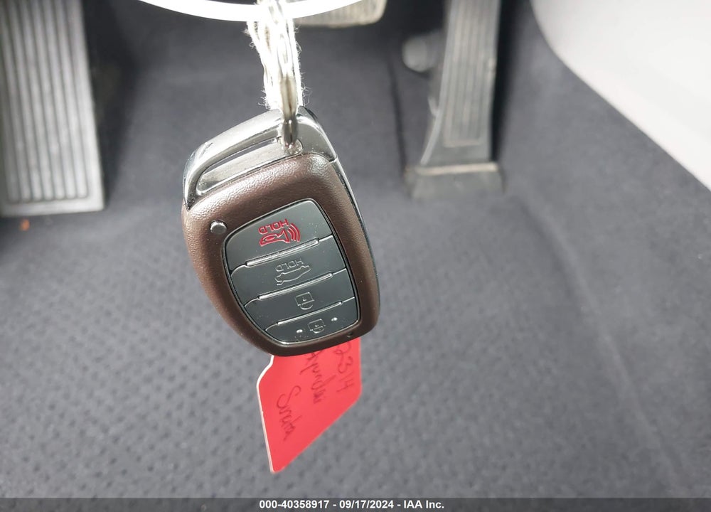 2016 HYUNDAI SONATA HYBRID SE VIN: KMHE24L15GA030199