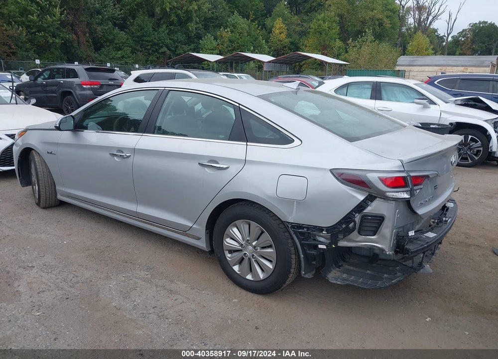2016 HYUNDAI SONATA HYBRID SE VIN: KMHE24L15GA030199