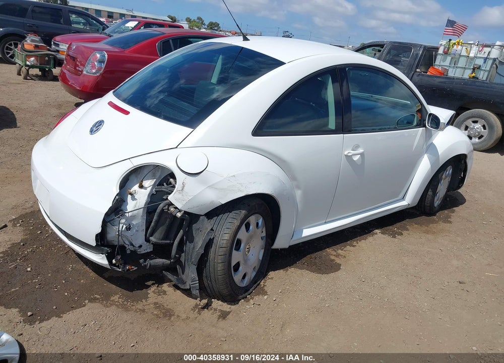 2010 VOLKSWAGEN NEW BEETLE 2.5L/2.5L FINAL EDITION/2.5L RED ROCK EDITION VIN: 3VWPG3AG5AM014852