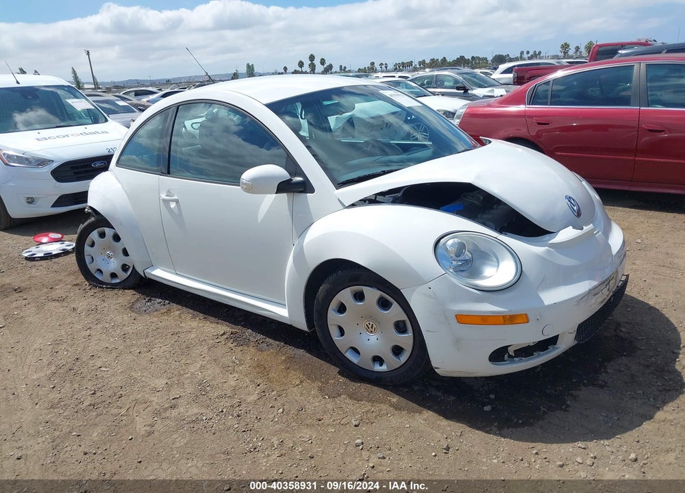 2010 VOLKSWAGEN NEW BEETLE 2.5L/2.5L FINAL EDITION/2.5L RED ROCK EDITION VIN: 3VWPG3AG5AM014852