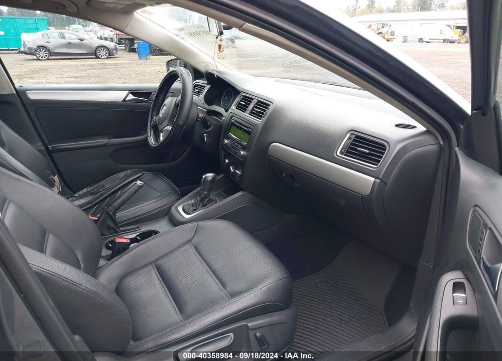 2013 VOLKSWAGEN JETTA 2.5L SE VIN: 3VWDP7AJ0DM297171