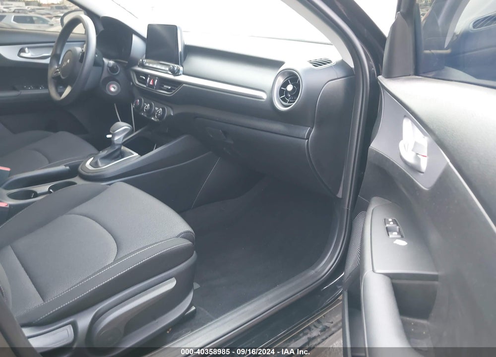 2024 KIA FORTE LXS VIN: 3KPF24AD0RE753934