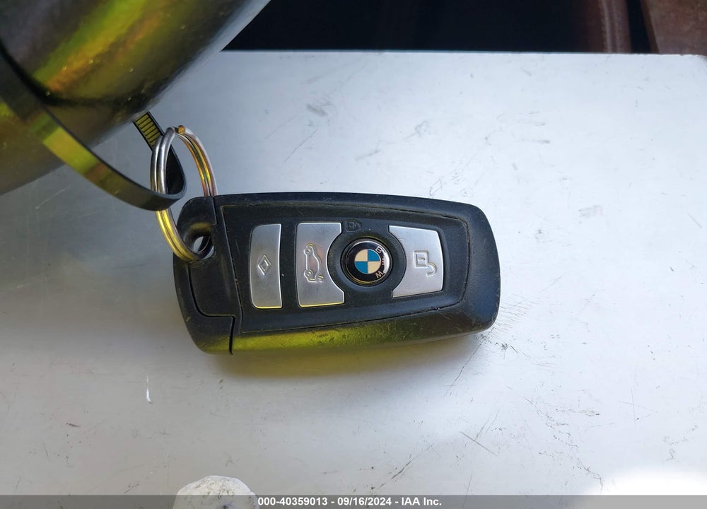 2011 BMW 528I VIN: WBAFR1C52BC749300