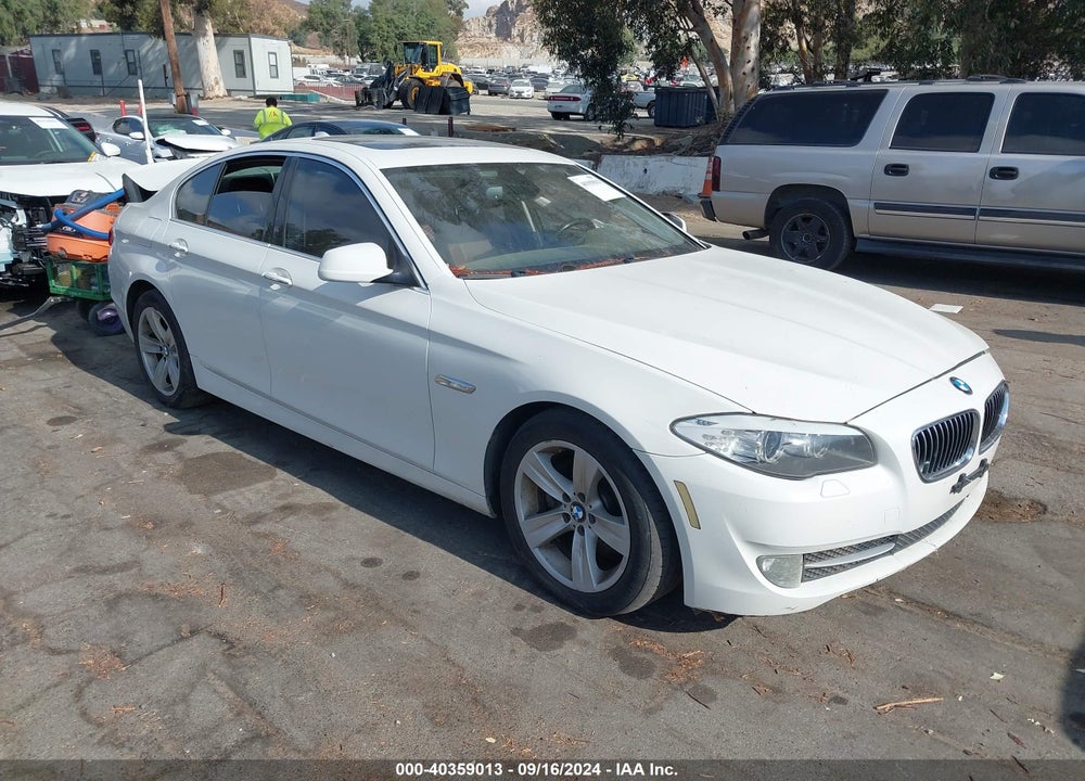 2011 BMW 528I VIN: WBAFR1C52BC749300