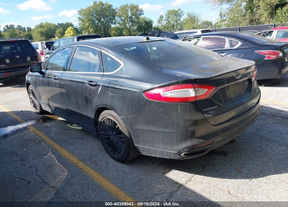 2015 FORD FUSION SE VIN: 3FA6P0H92FR136850
