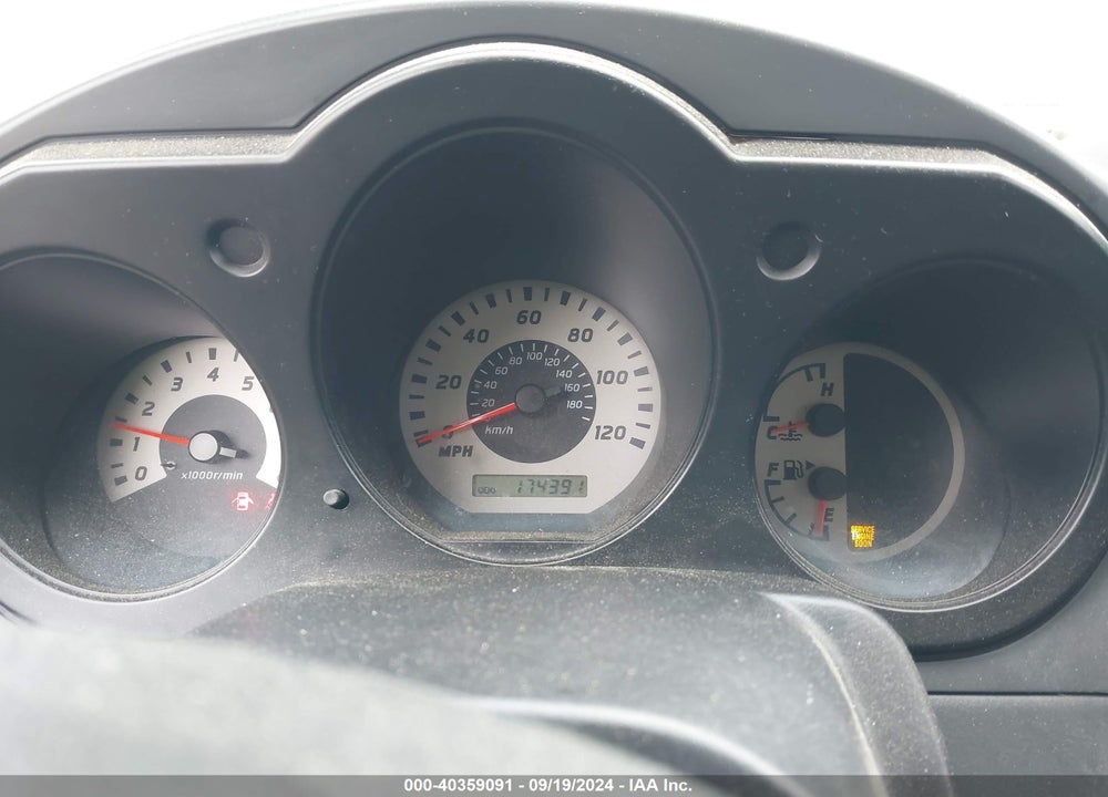2004 NISSAN XTERRA XE VIN: 5N1ED28Y74C675232