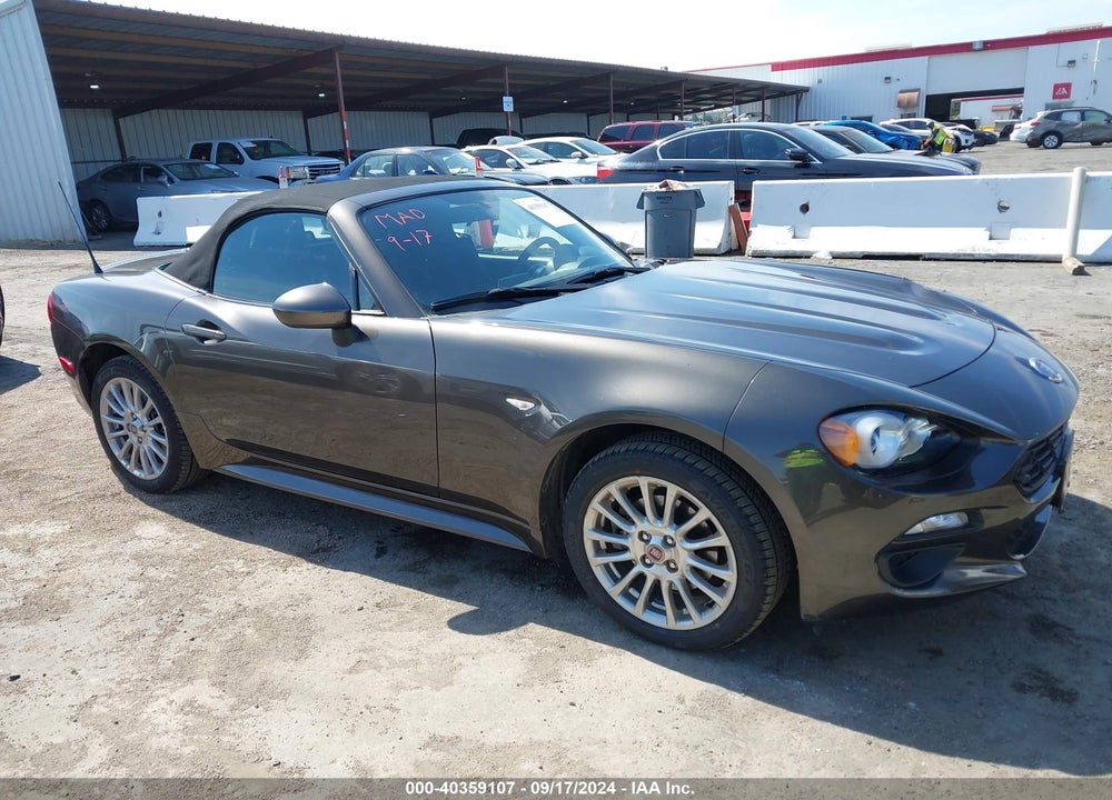 2018 FIAT 124 SPIDER CLASSICA VIN: JC1NFAEKXJ0136672