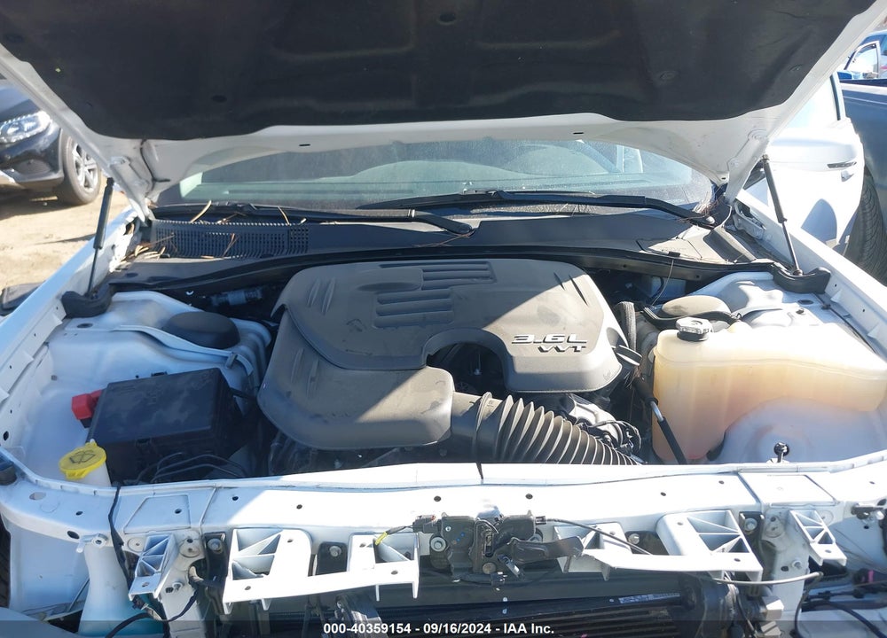 2023 CHRYSLER 300 TOURING L VIN: 2C3CCADG2PH538159