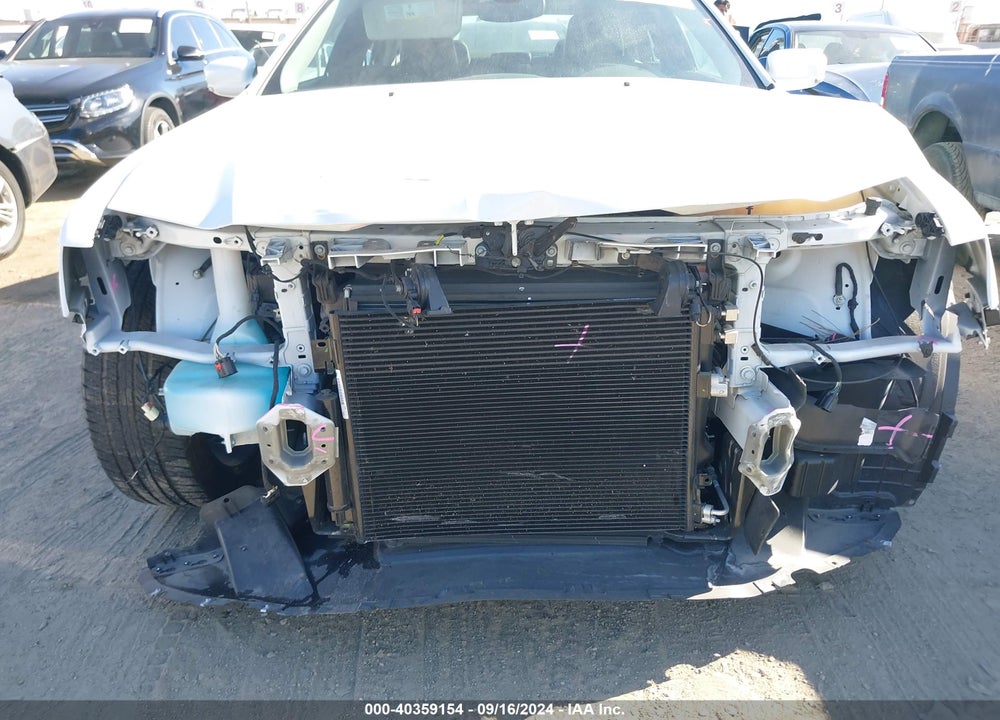 2023 CHRYSLER 300 TOURING L VIN: 2C3CCADG2PH538159