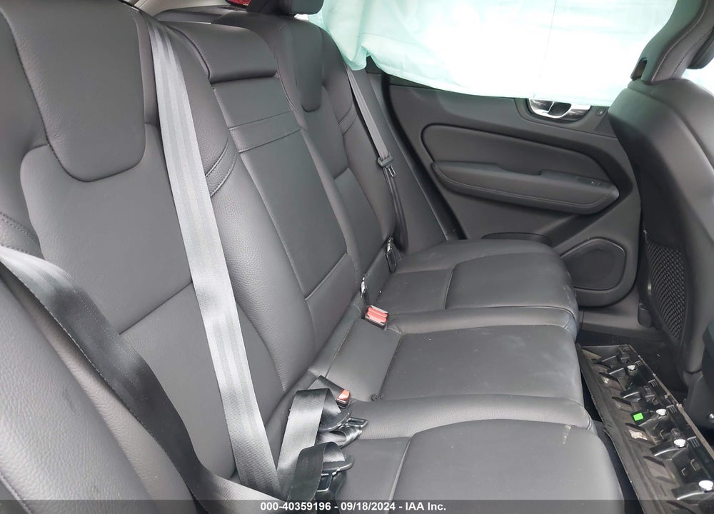 2020 VOLVO XC60 T5 MOMENTUM VIN: YV4102RK1L1601207
