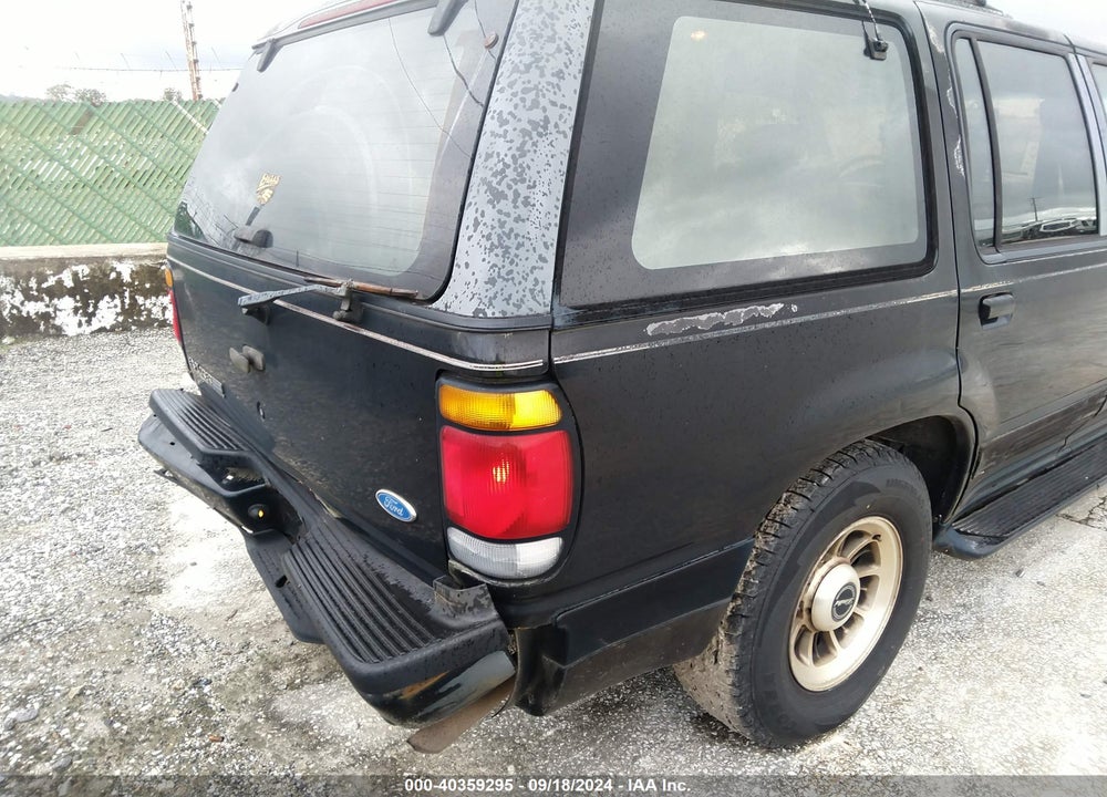 1996 FORD EXPLORER VIN: 1FMDU34XXTUA13720