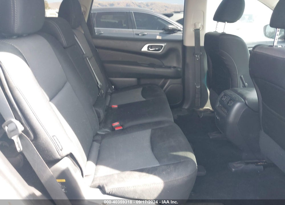 2019 NISSAN PATHFINDER SV VIN: 5N1DR2MM4KC589258