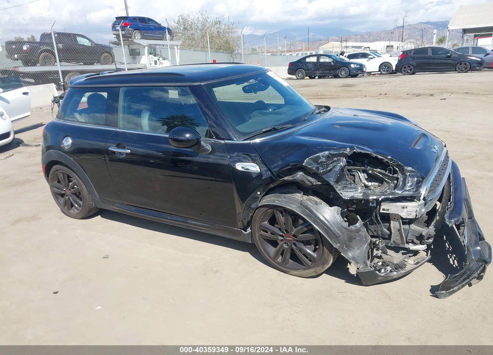 2015 MINI HARDTOP COOPER S VIN: WMWXP7C53F2A38006