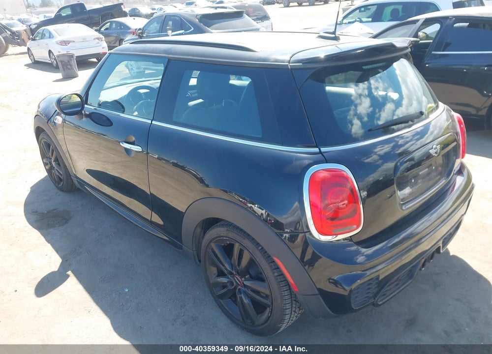 2015 MINI HARDTOP COOPER S VIN: WMWXP7C53F2A38006