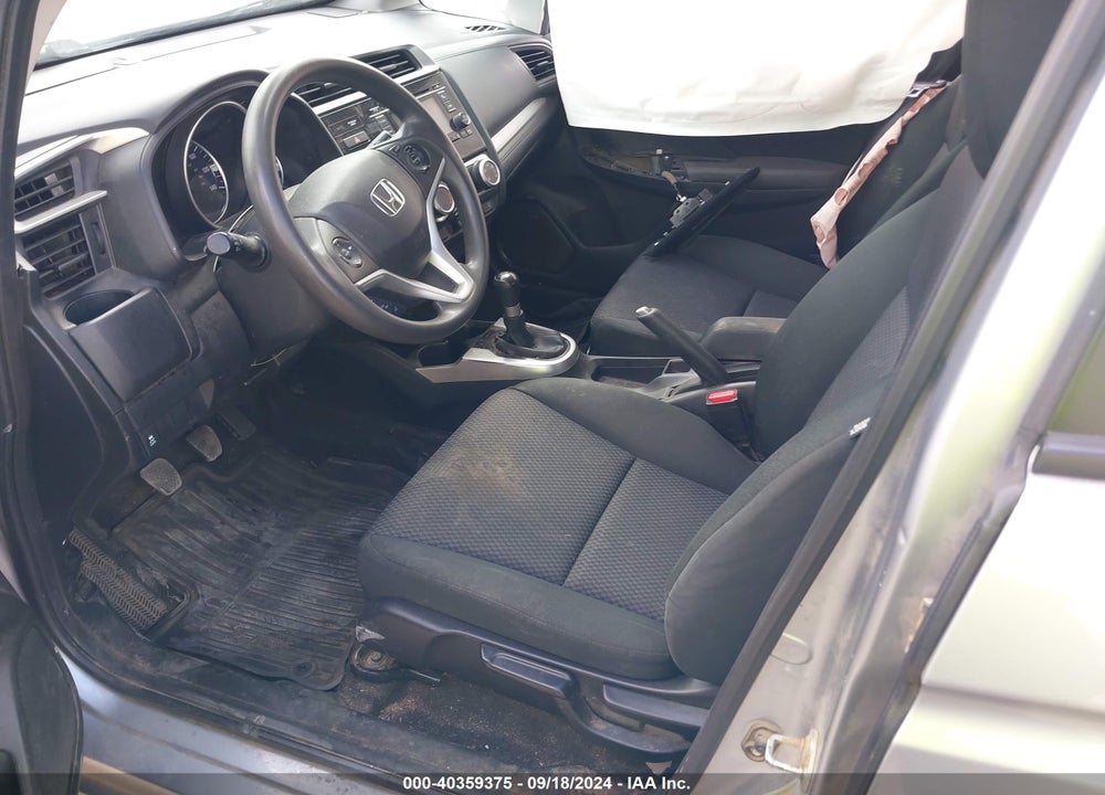 2018 HONDA FIT LX VIN: 3HGGK5G40JM719697