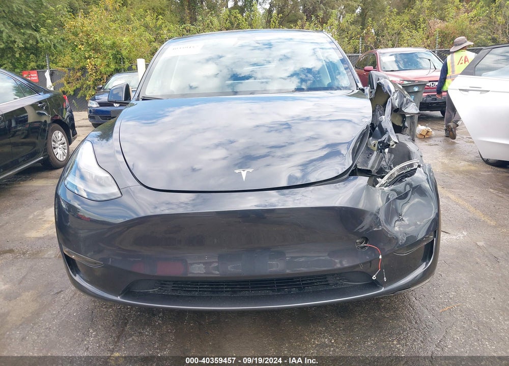 2024 TESLA MODEL Y LONG RANGE DUAL MOTOR ALL-WHEEL DRIVE VIN: 7SAYGDEE1RA252588