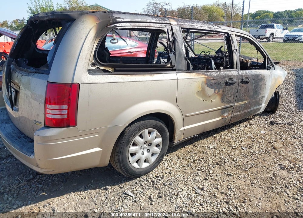 2008 CHRYSLER TOWN & COUNTRY LX VIN: 2A8HR44H78R771081