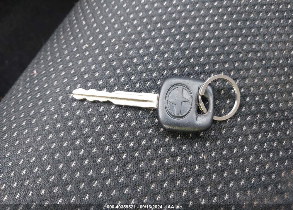 2005 SCION XB VIN: JTLKT324554026289