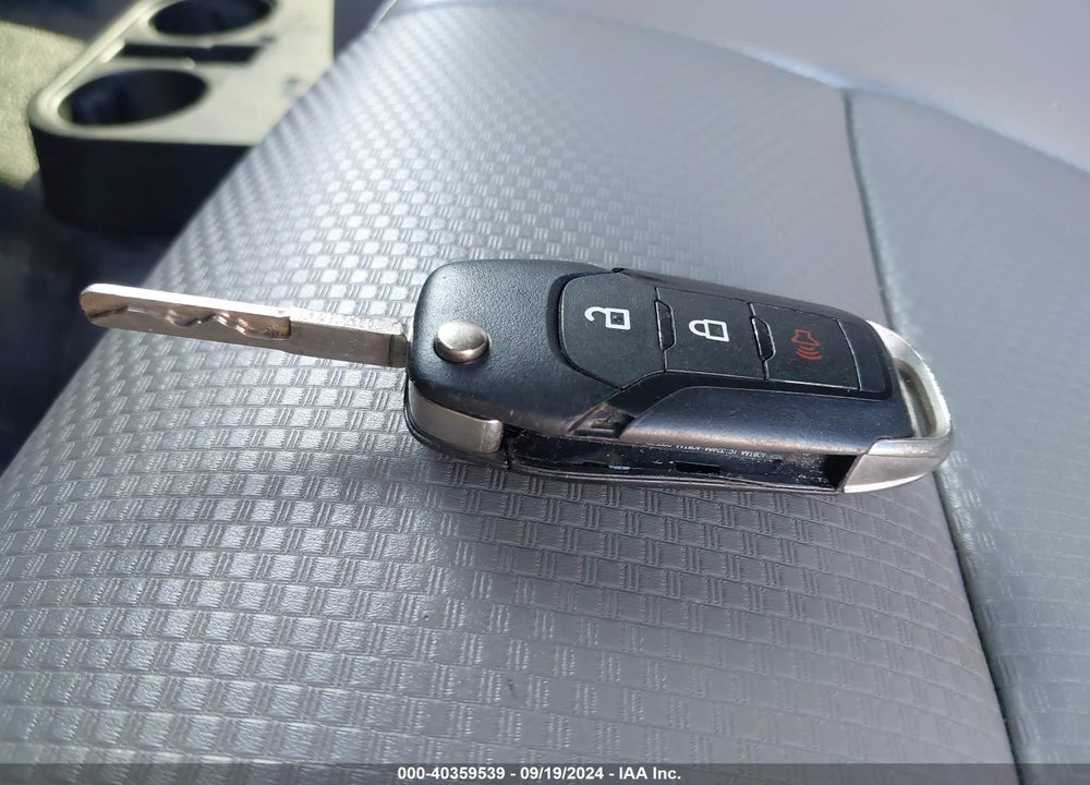 2019 FORD F-250 XL VIN: 1FT7W2B63KEE99215
