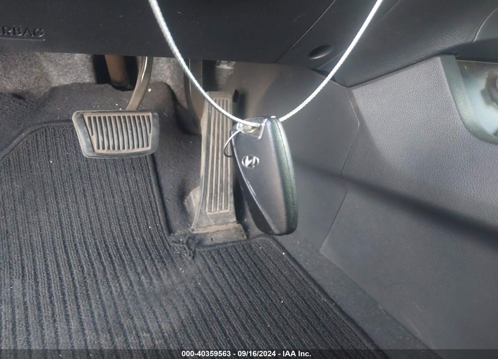 2014 HYUNDAI SANTA FE LIMITED VIN: KM8SRDHF2EU082792
