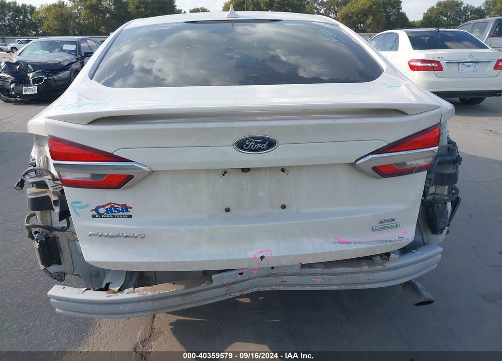 2019 FORD FUSION SE VIN: 3FA6P0HD5KR215461
