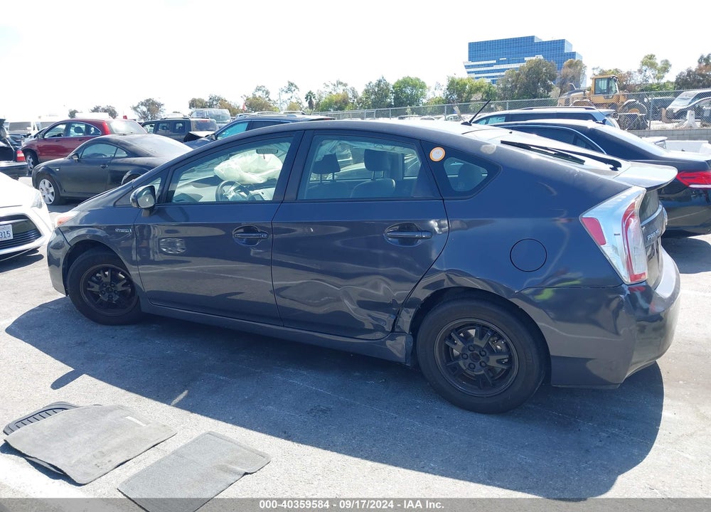 2014 TOYOTA PRIUS TWO VIN: JTDKN3DU3E0368401