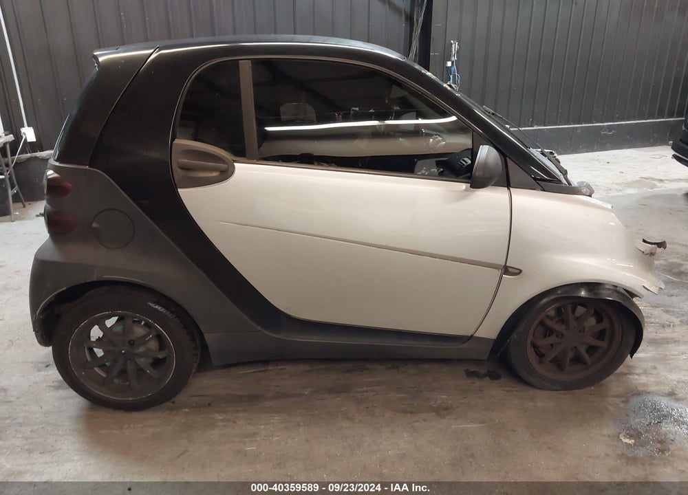 2008 SMART FORTWO PASSION/PURE VIN: WMEEJ31X68K109659