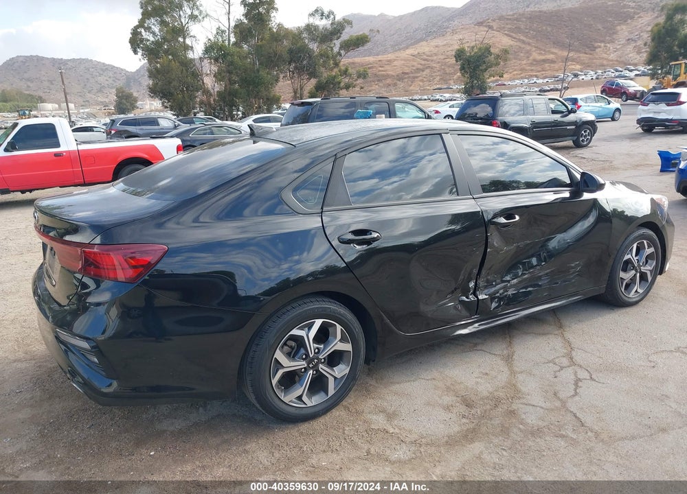 2019 KIA FORTE LXS VIN: 3KPF24AD1KE068072