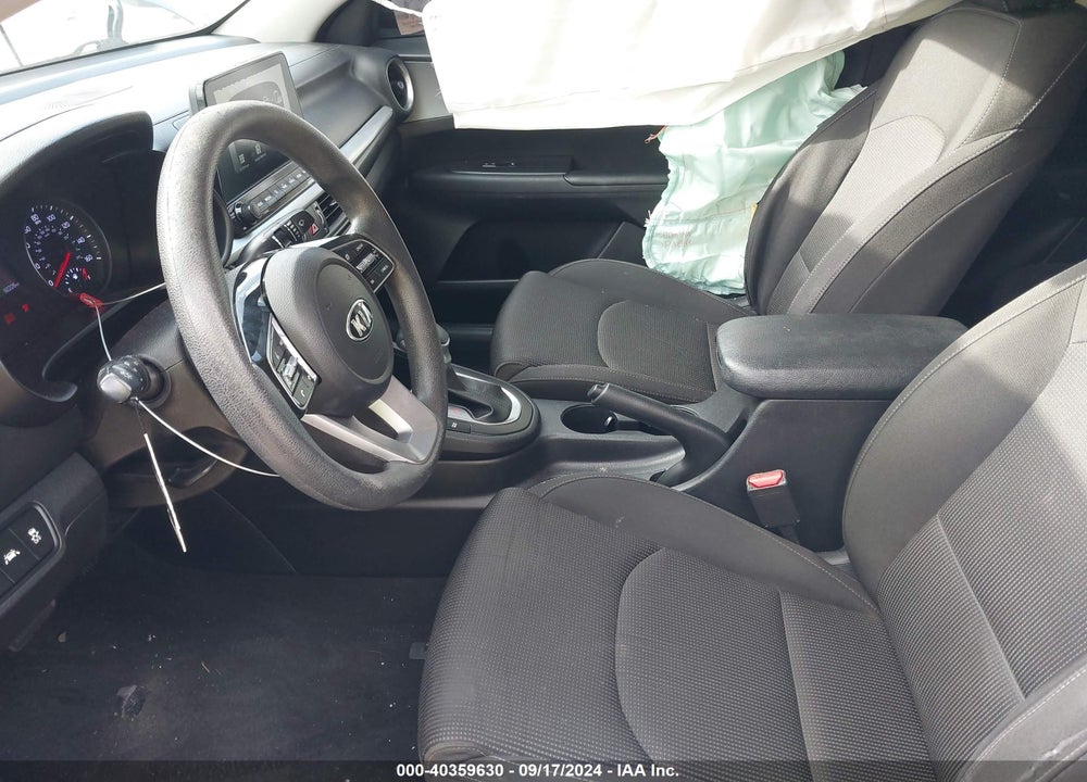 2019 KIA FORTE LXS VIN: 3KPF24AD1KE068072