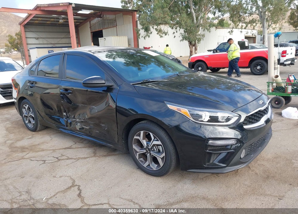 2019 KIA FORTE LXS VIN: 3KPF24AD1KE068072