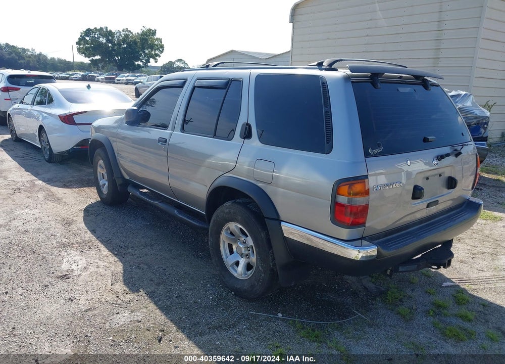 1998 NISSAN PATHFINDER LE/XE VIN: JN8AR05S0WW286821