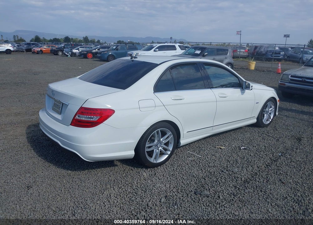 2012 MERCEDES-BENZ C 250 LUXURY/SPORT VIN: WDDGF4HBXCR194553
