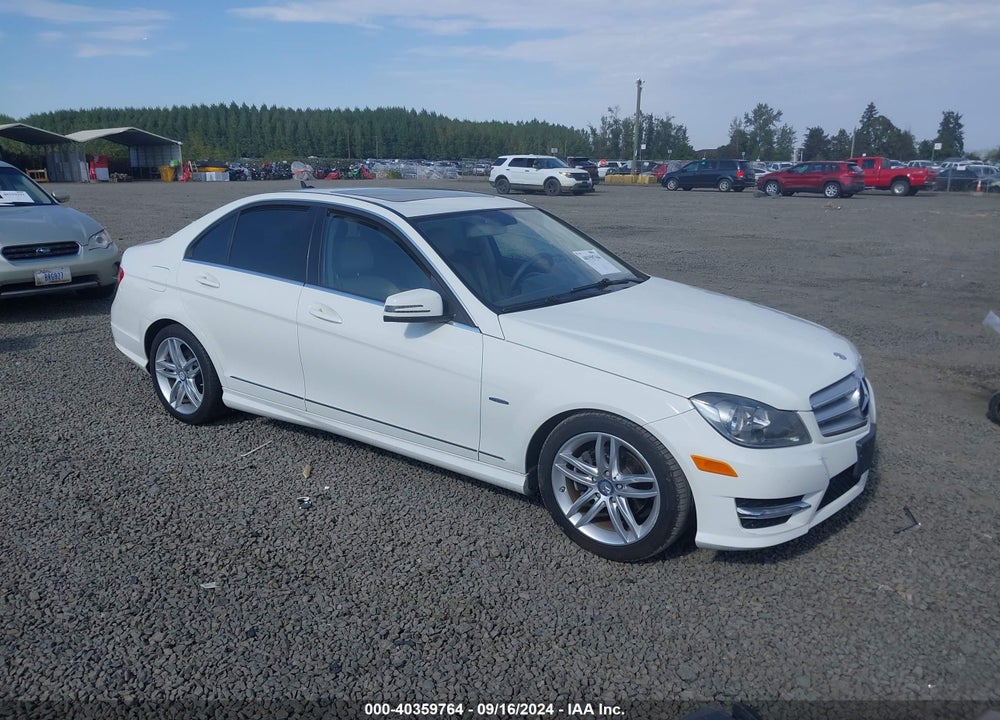 2012 MERCEDES-BENZ C 250 LUXURY/SPORT VIN: WDDGF4HBXCR194553