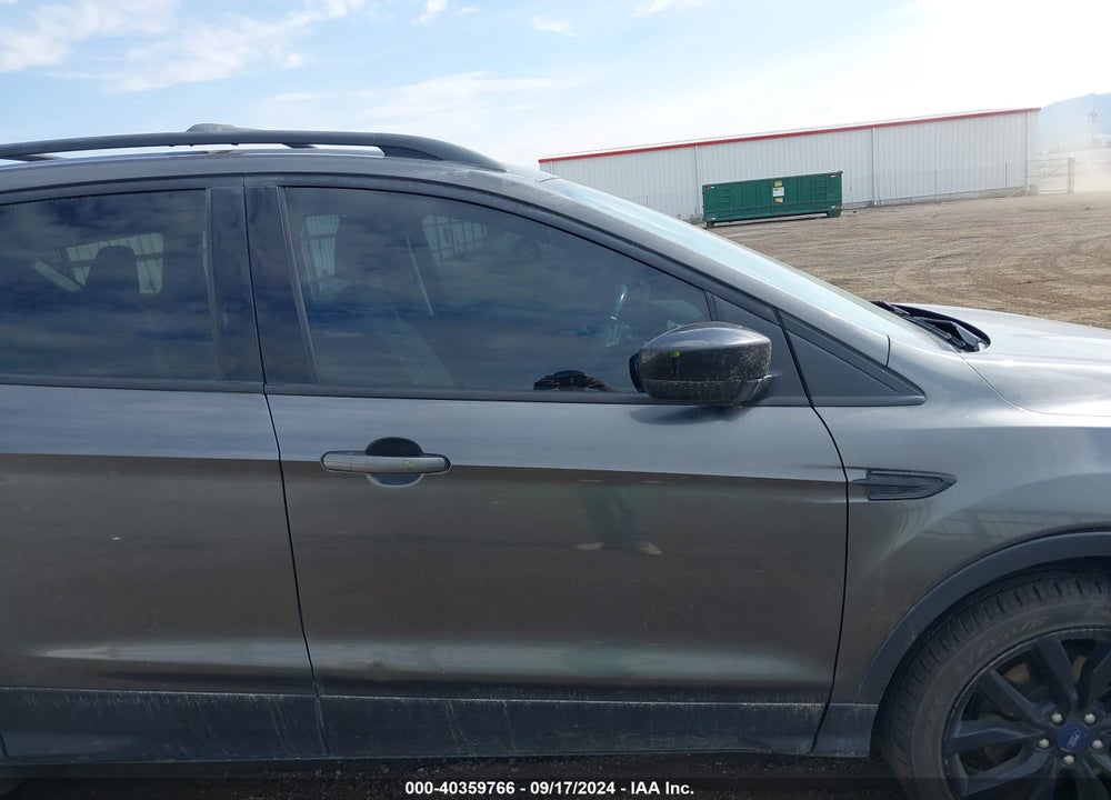 2017 FORD ESCAPE SE VIN: 1FMCU9G94HUA83166