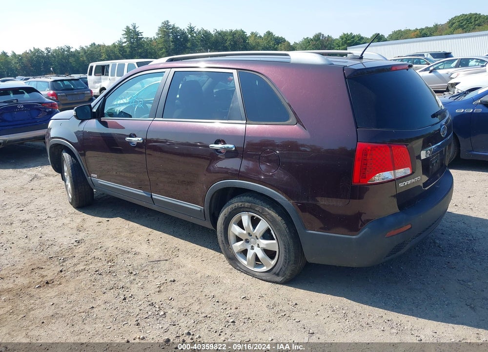 2011 KIA SORENTO LX V6 VIN: 5XYKTDA26BG122933