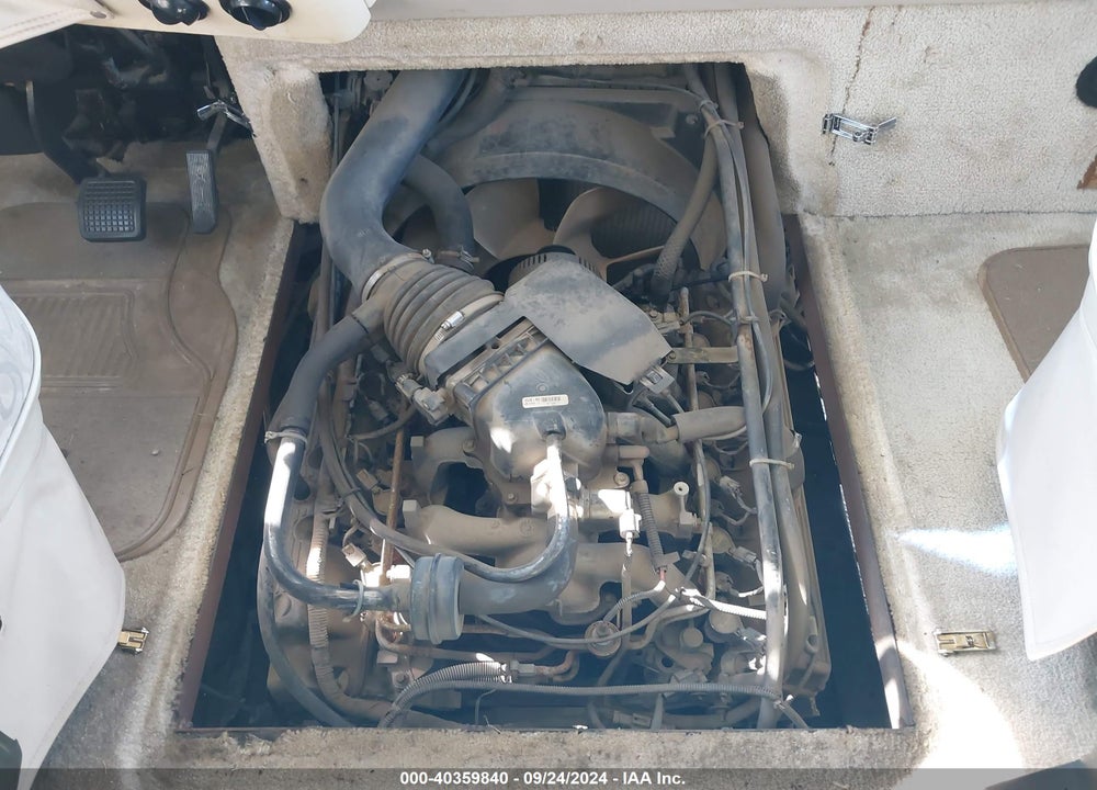 2000 FORD F550 SUPER DUTY STRIPPED CHASS VIN: 1FCNF53SXY0A13154