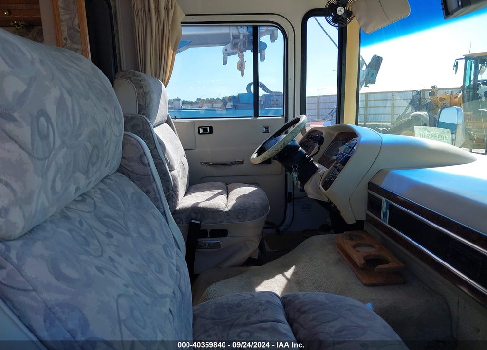 2000 FORD F550 SUPER DUTY STRIPPED CHASS VIN: 1FCNF53SXY0A13154
