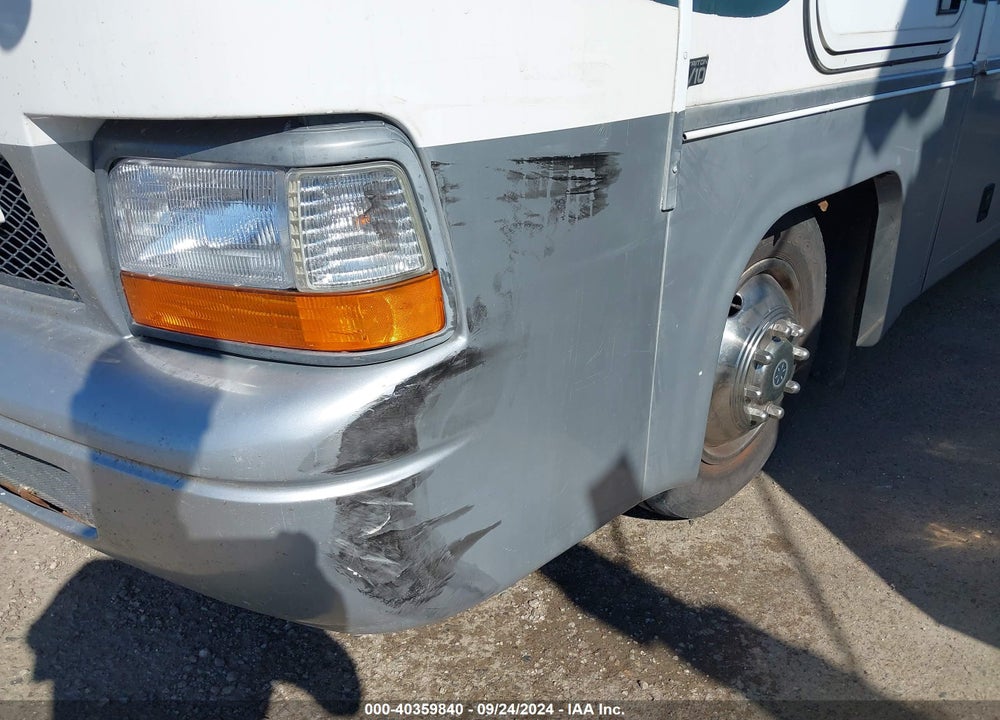 2000 FORD F550 SUPER DUTY STRIPPED CHASS VIN: 1FCNF53SXY0A13154