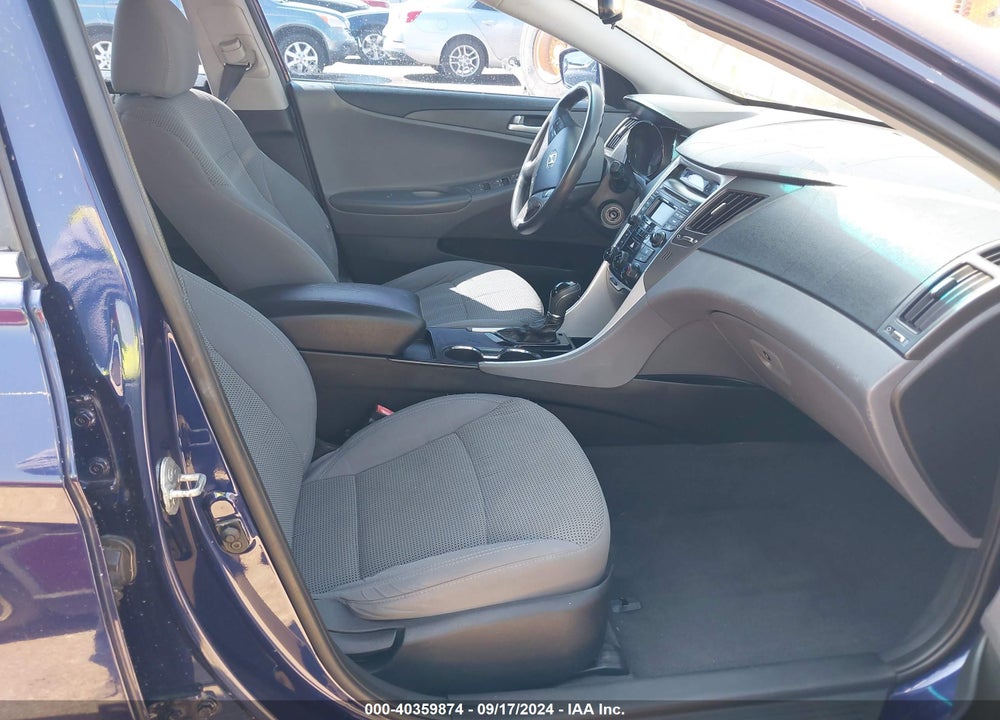 2014 HYUNDAI SONATA GLS VIN: 5NPEB4AC0EH827653