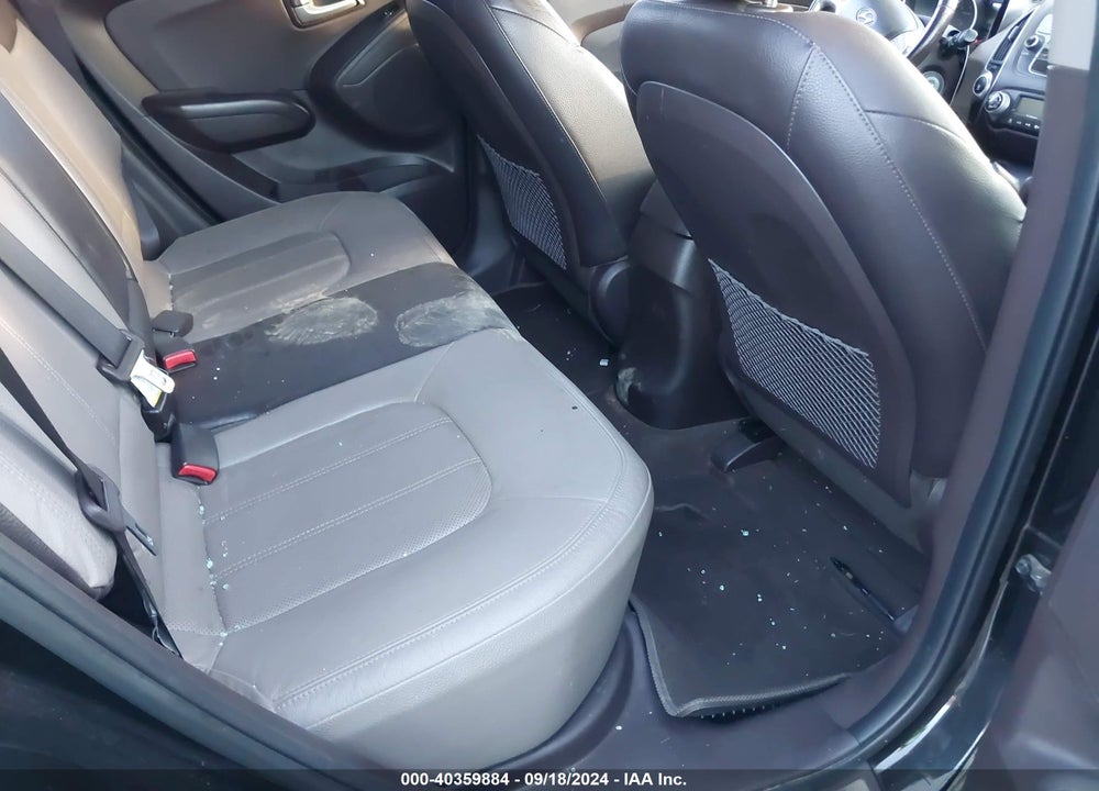 2011 HYUNDAI TUCSON LIMITED VIN: KM8JU3AC1BU297564