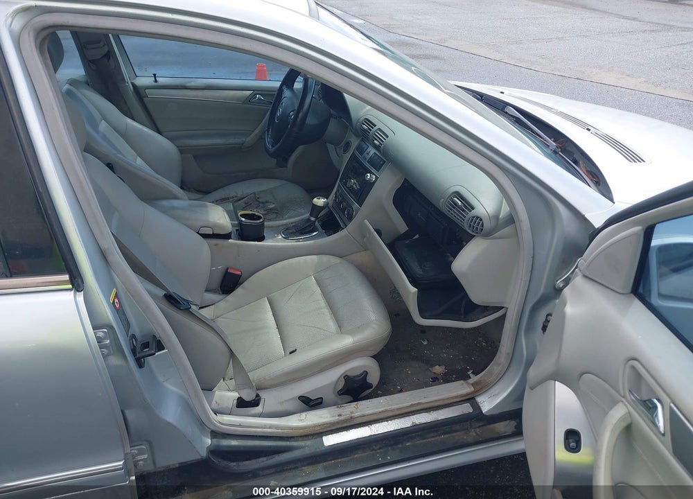 2006 MERCEDES-BENZ C 230 SPORT VIN: WDBRF52H16F736293