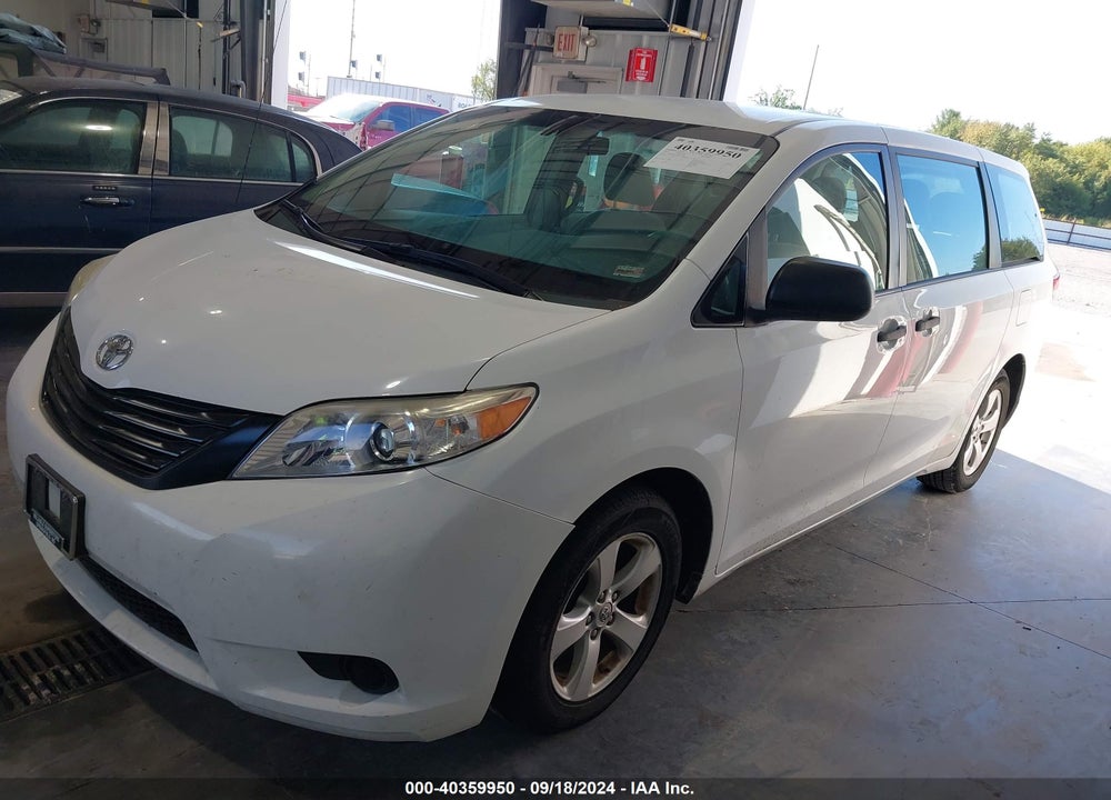 2011 TOYOTA SIENNA BASE V6 VIN: 5TDZK3DC1BS032608