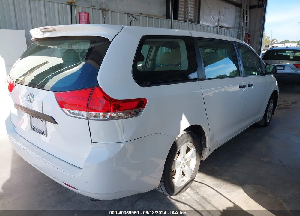 2011 TOYOTA SIENNA BASE V6 VIN: 5TDZK3DC1BS032608