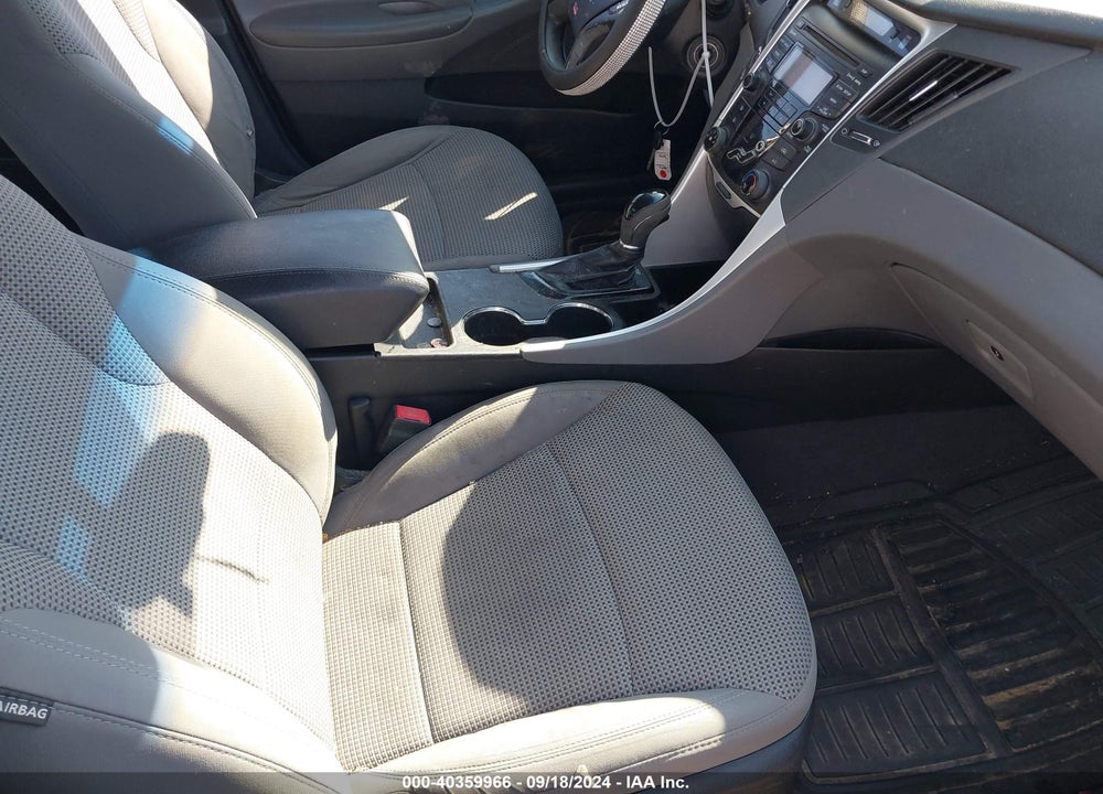 2012 HYUNDAI SONATA GLS VIN: 5NPEB4AC7CH452681