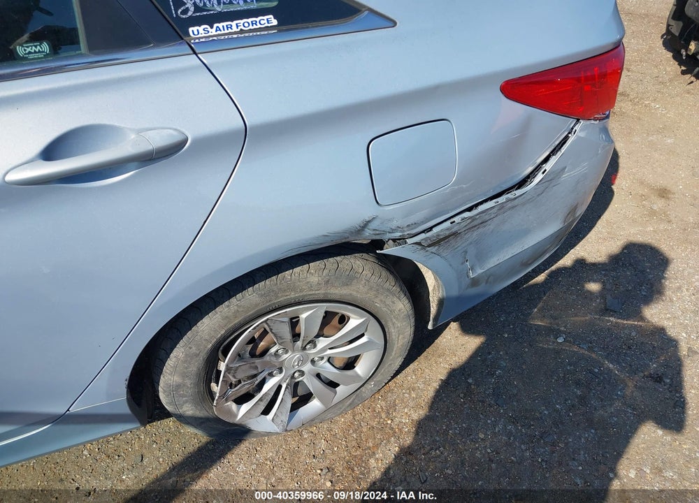 2012 HYUNDAI SONATA GLS VIN: 5NPEB4AC7CH452681