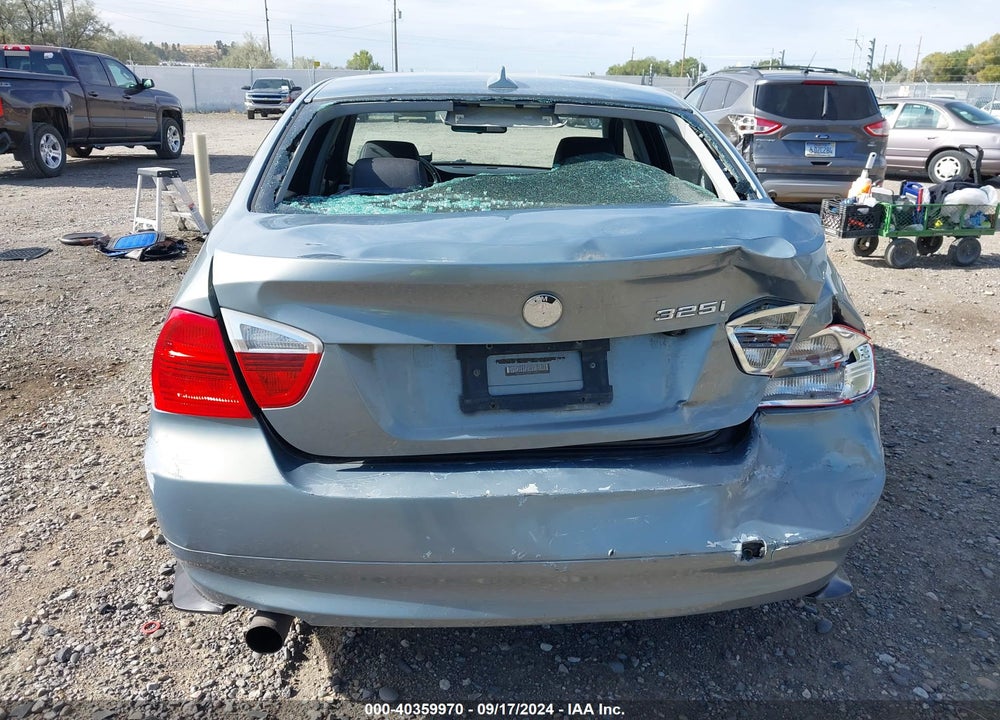 2006 BMW 325I VIN: WBAVB13556PT20070