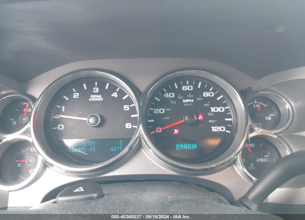 2011 CHEVROLET SILVERADO 1500 LT VIN: 1GCRKSE37BZ360493