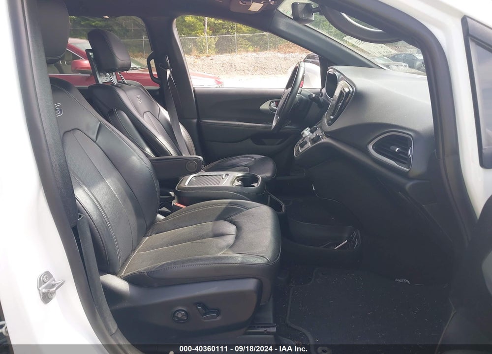 2020 CHRYSLER PACIFICA TOURING L PLUS VIN: 2C4RC1EG1LR234362