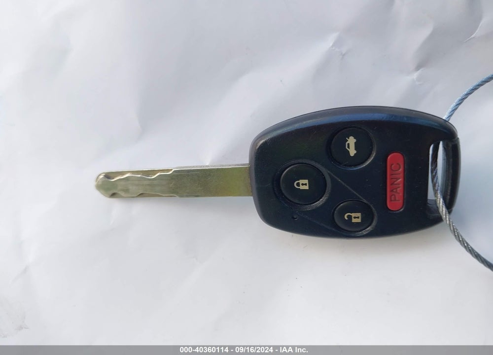 2010 HONDA ACCORD 2.4 EX VIN: 1HGCP2F76AA122013